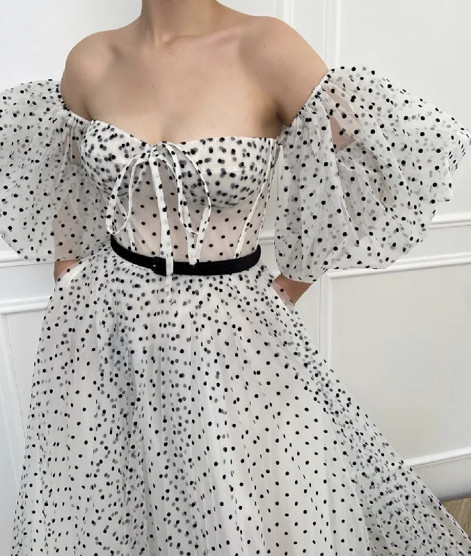 Midi dresses with lace - up fronts for a unique and adjustable styleDua Puffsleeve Polka Dots Gown