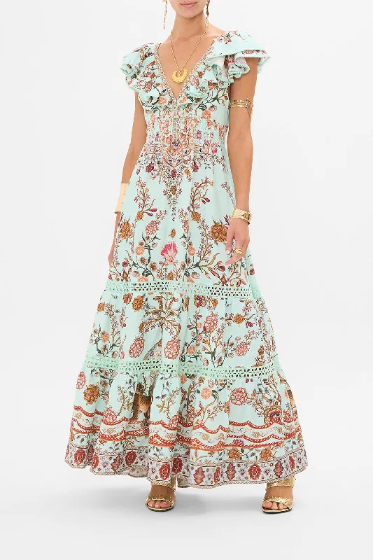 Maxi dresses with a cinched waist for a defined silhouetteTIERED DRESS WITH NECK FRILL WEAVING WORLDS