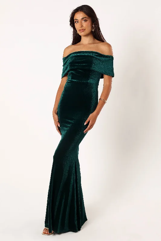 Maxi dresses with cold - shoulder cutouts for a trendy lookAdair Off Shoulder Maxi Dress - Emerald Green