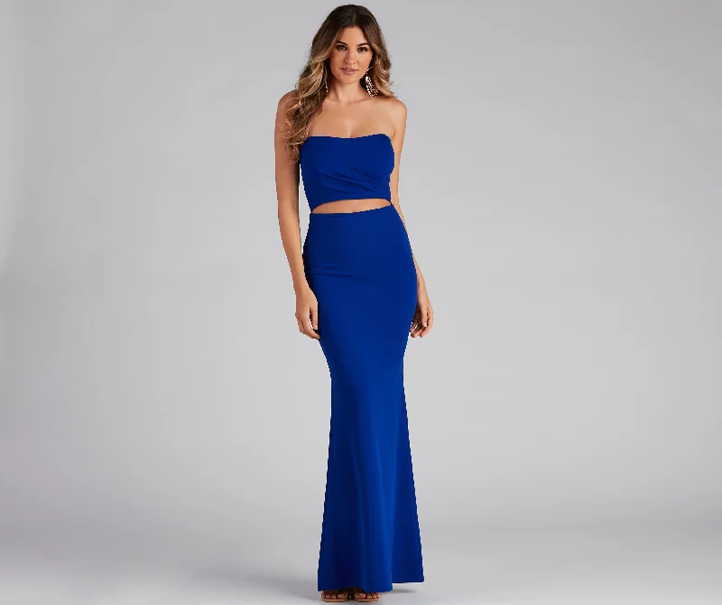 Maxi dresses with pom - pom trims for a playful and festive lookLolinda Formal Crepe Cutout Long Dress