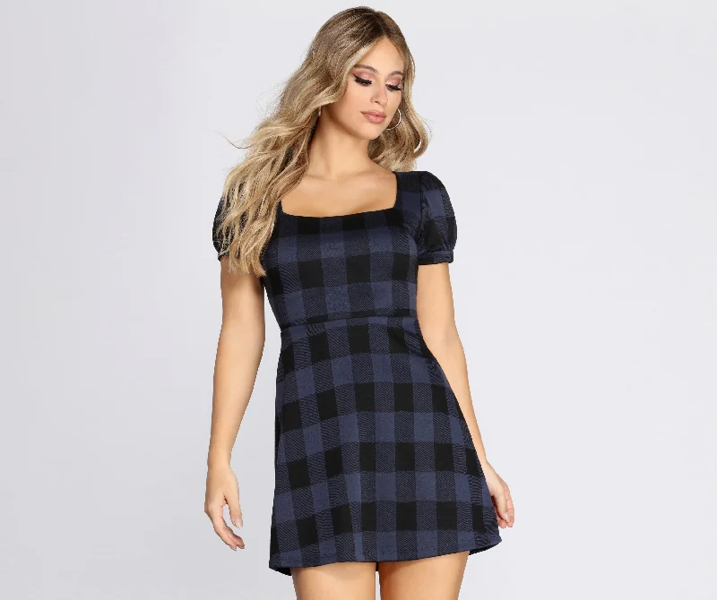 Long - Sleeve Women Dress in Velvet for a Luxurious Winter LookCheck It Plaid Mini Dress