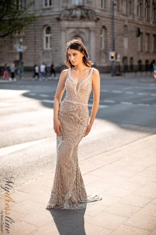 A - line formal dresses with beaded lace appliques for formal eventsChic and Holland HF1556