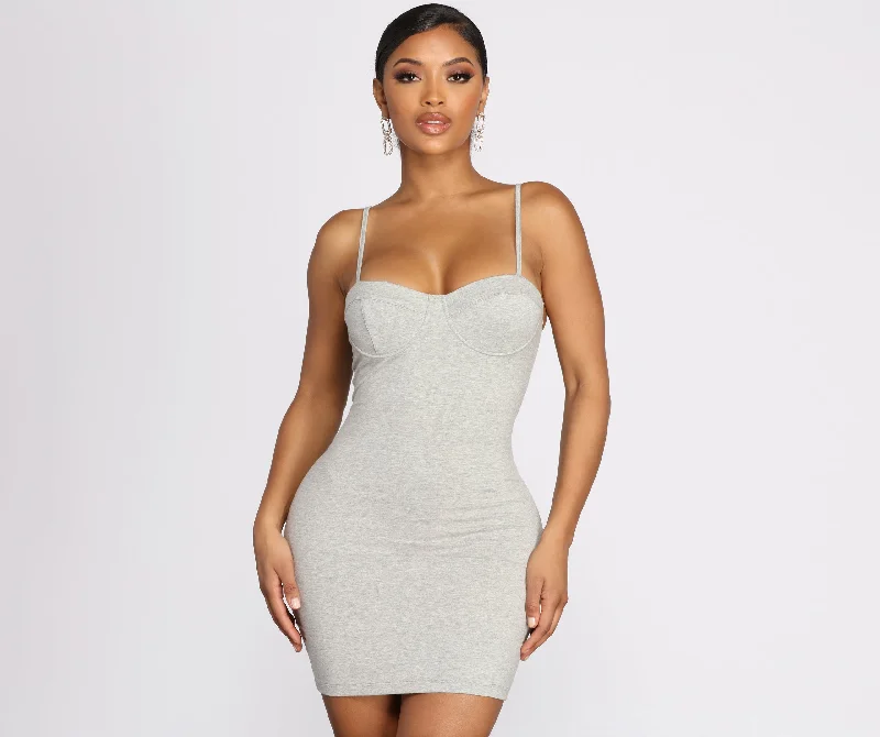 Halter Neck Women Dress to Show Off the Shoulders and NecklineCurves Ahead Bodycon Dress