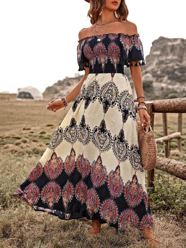 Halter Neck Women Dress to Show Off the Shoulders and NecklineOff-shoulder printed dress with tassels