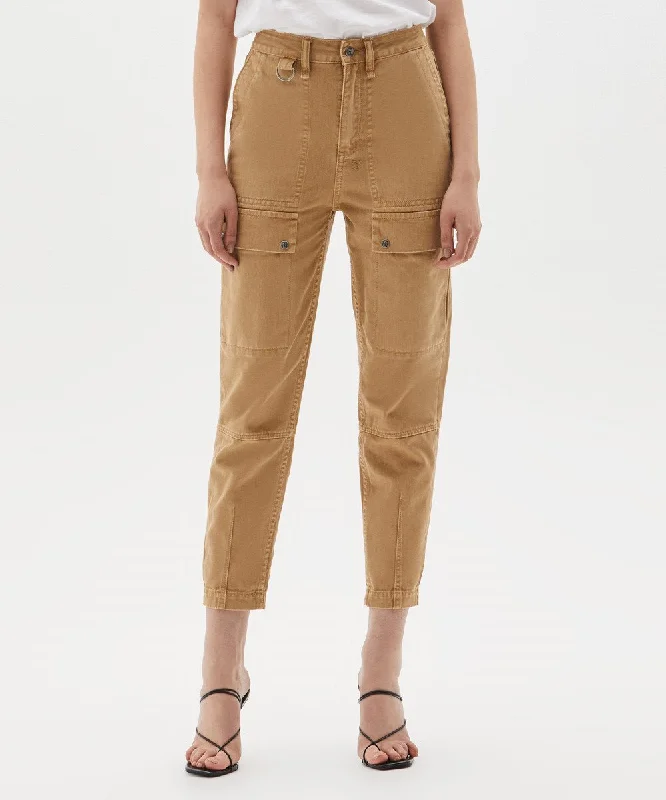 Regular Fit Women's Linen Cargo Pants in Beige for a Casual Summer OutingFEEDBACK CARGO PANT TAN